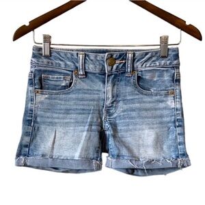 American Eagle Mid Rise Stretchy Faded Wash Denim Jean Short Shorts Blue